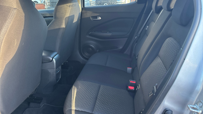 Nissan Juke 1.0 DiG-T Acenta Premium 5dr Petrol Hatchback